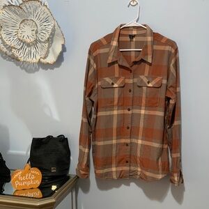 Patagonia X-Large 100% organic cotton button-down shirt